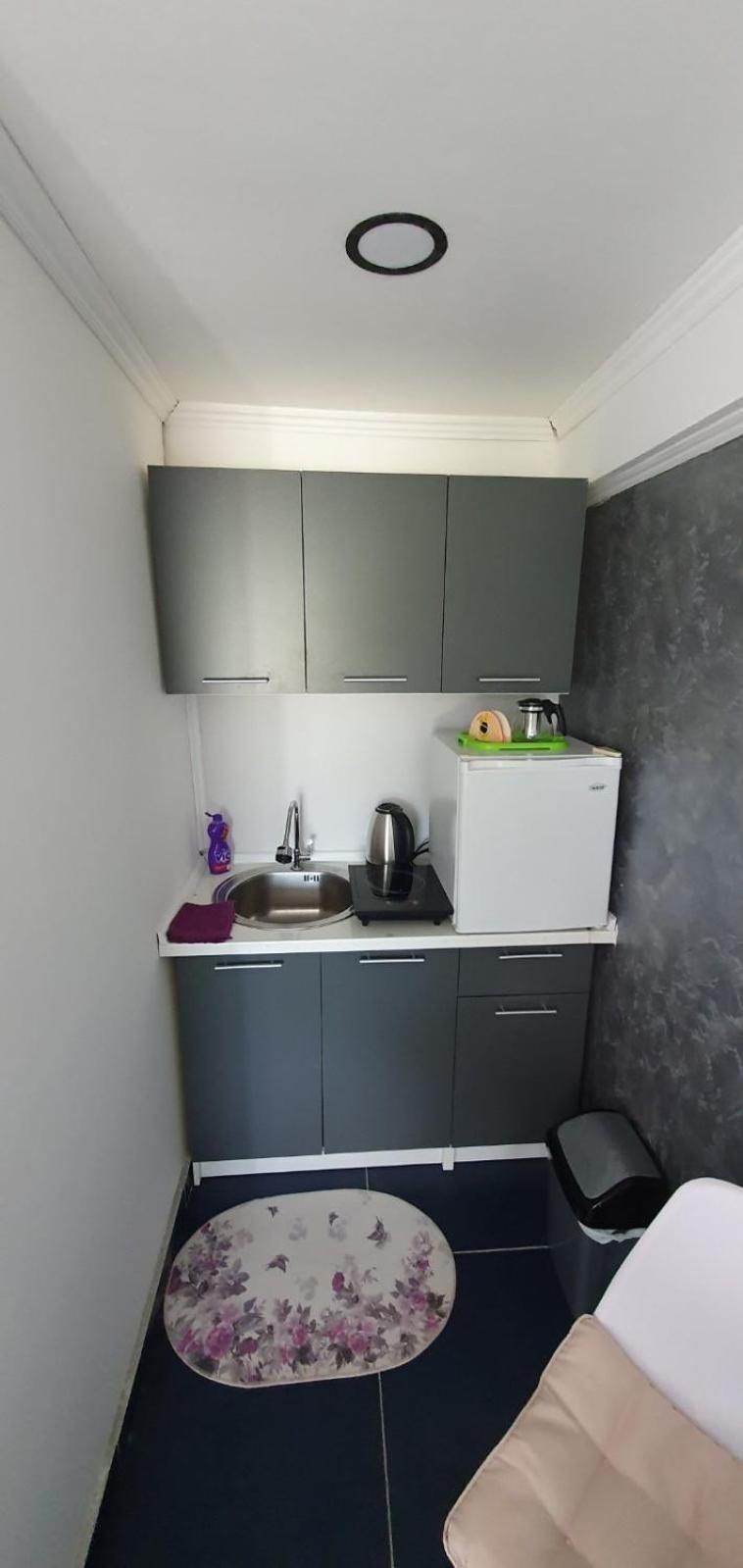 Cozzy Apartment Near The Aiport Podgorica Mitrovici  Exterior foto